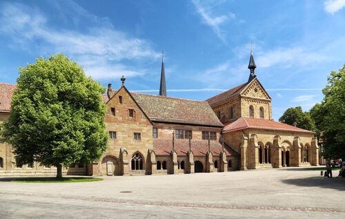 Maulbronn
Unterkunft
Ferienwohnung
Monteurzimmer
Monteurwohnung
Monteurhaus
Gästezimmer
Hotel
Gasthof
Gasthaus
Airbnb
La Siesta