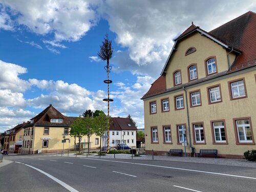 Pforzheim-Huchenfeld Unterkunft
Ferienwohnung
Monteurzimmer
Monteurwohnung
Monteurhaus
Gästezimmer
Hotel
Gasthof
Gasthaus
Airbnb
La Siesta